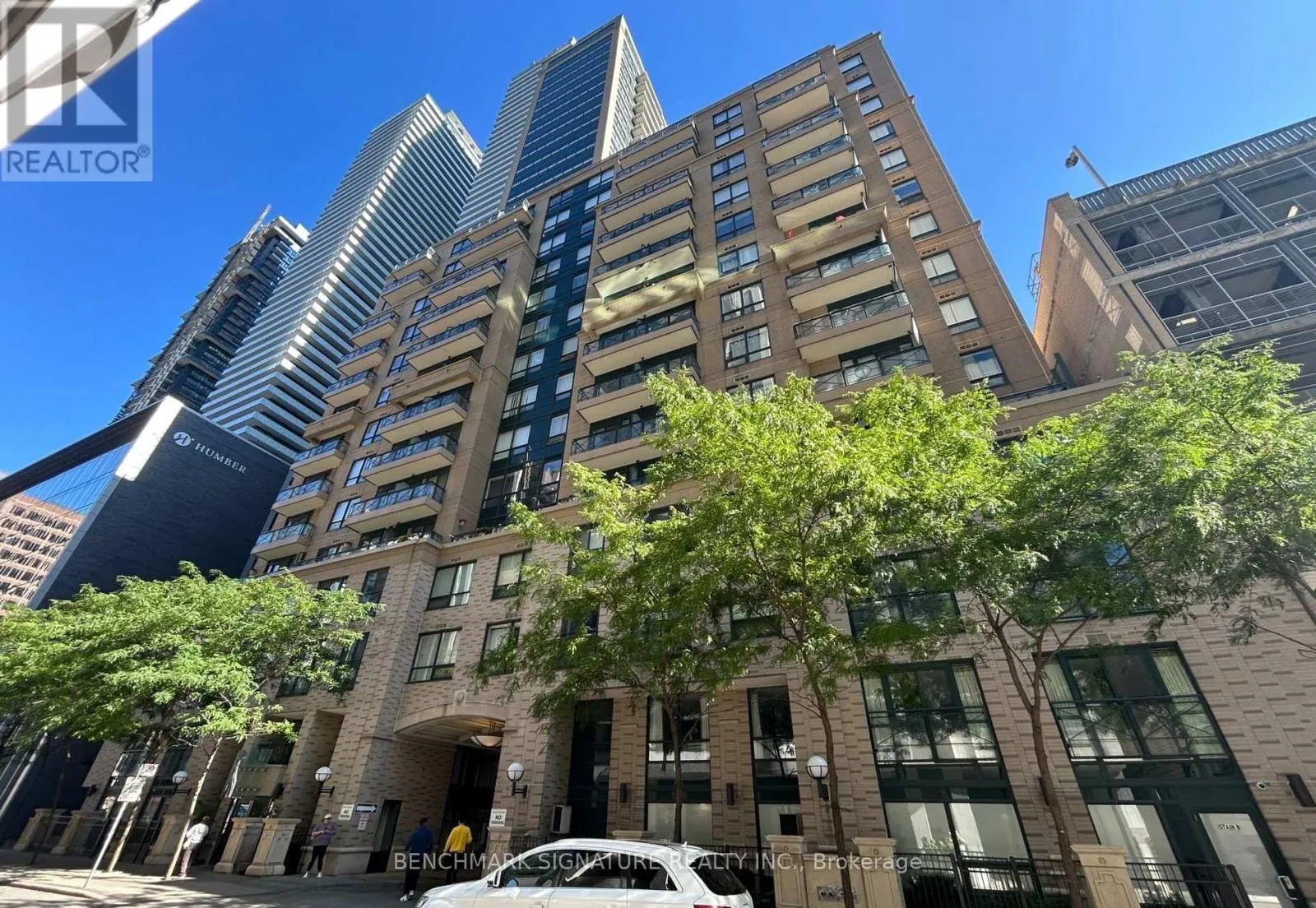 503 - 35 HAYDEN STREET
