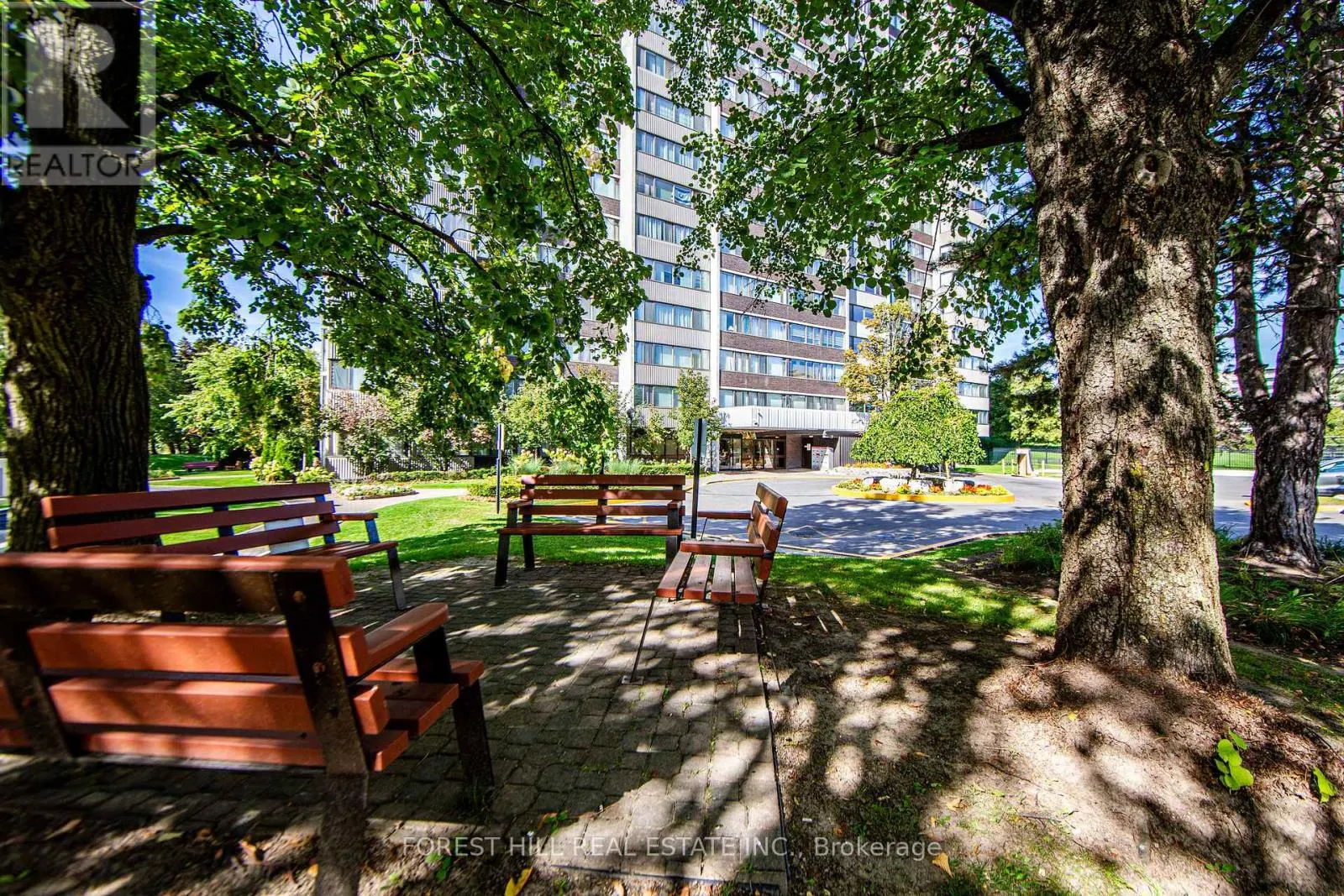 504 - 80 ANTIBES DRIVE