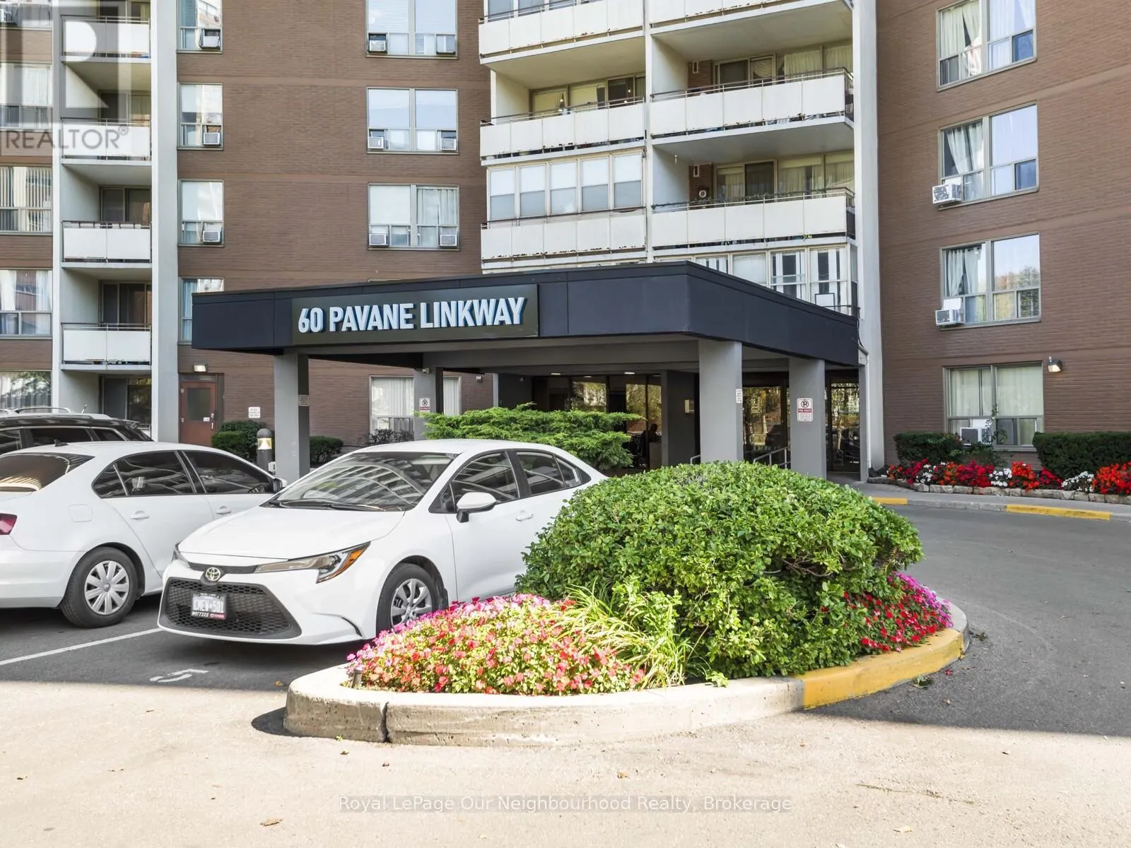 2012 - 60 PAVANE LINKWAY