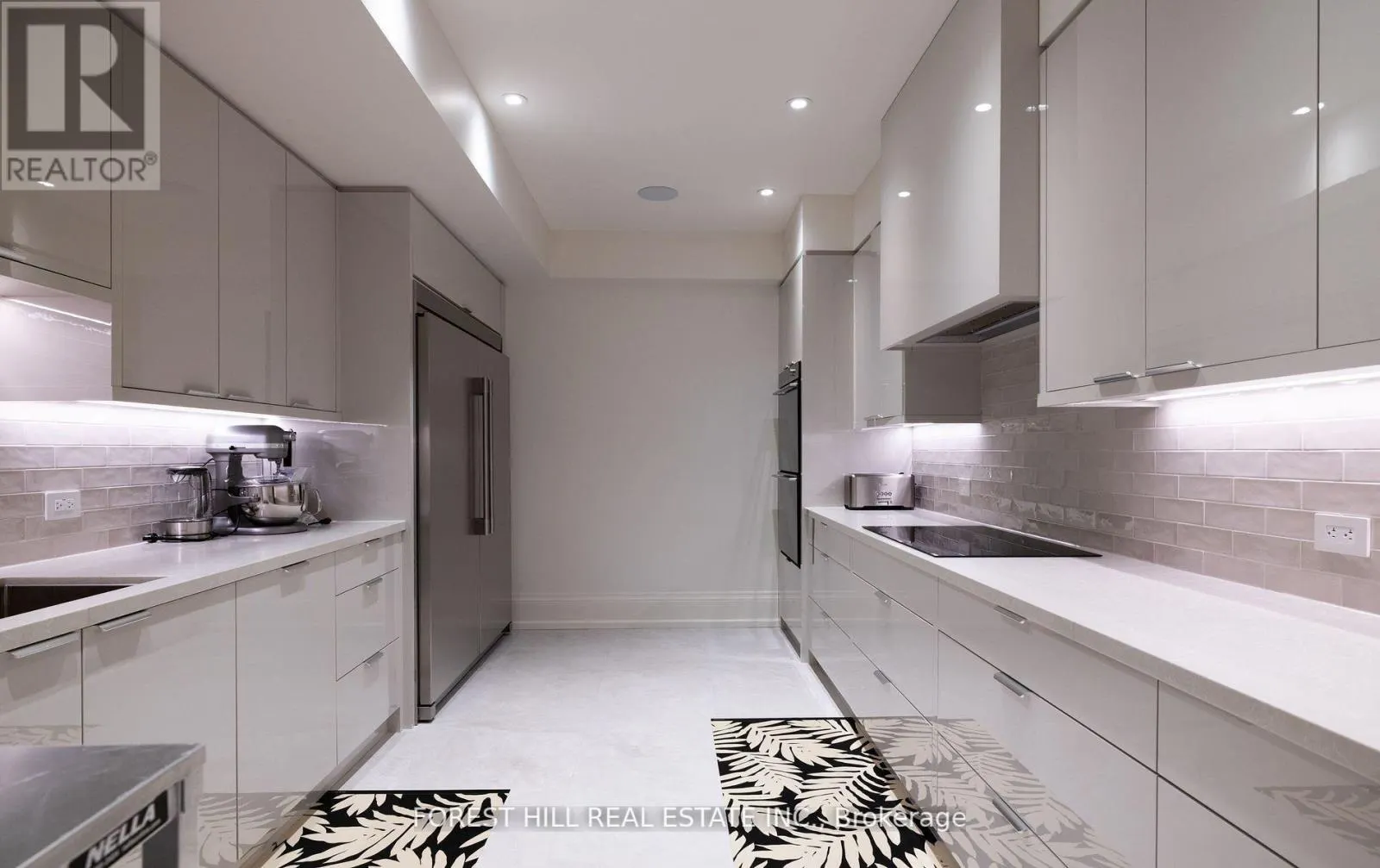 221 FOREST HILL ROAD