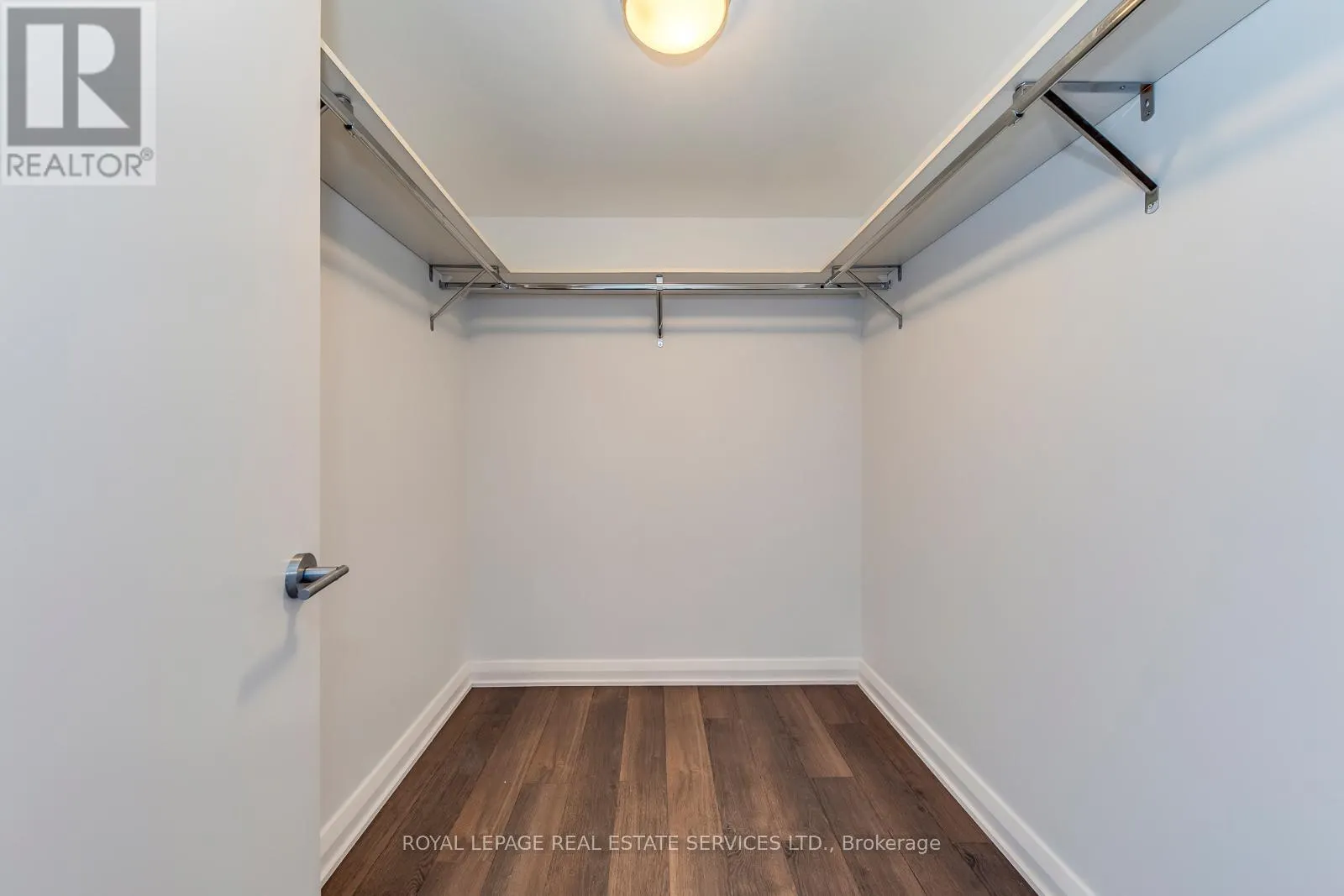 2213 - 155 YORKVILLE AVENUE