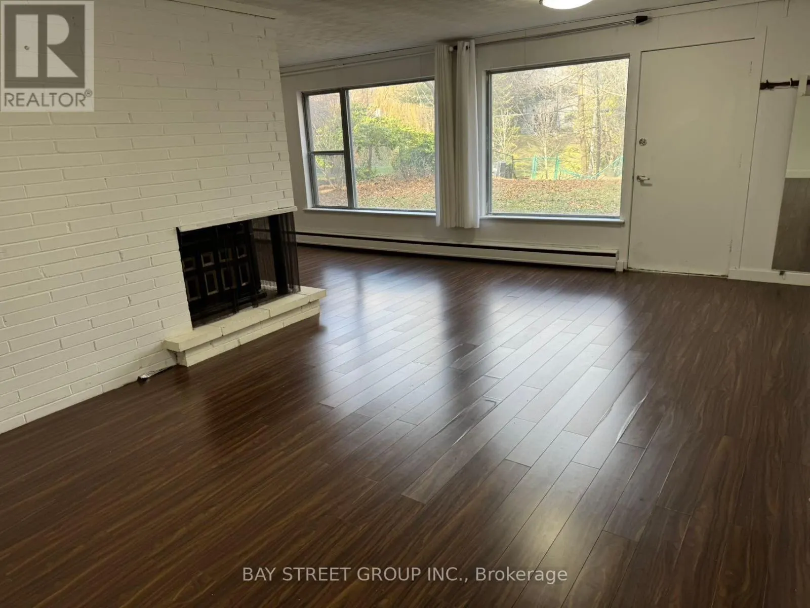 44 HAWKSBURY DRIVE