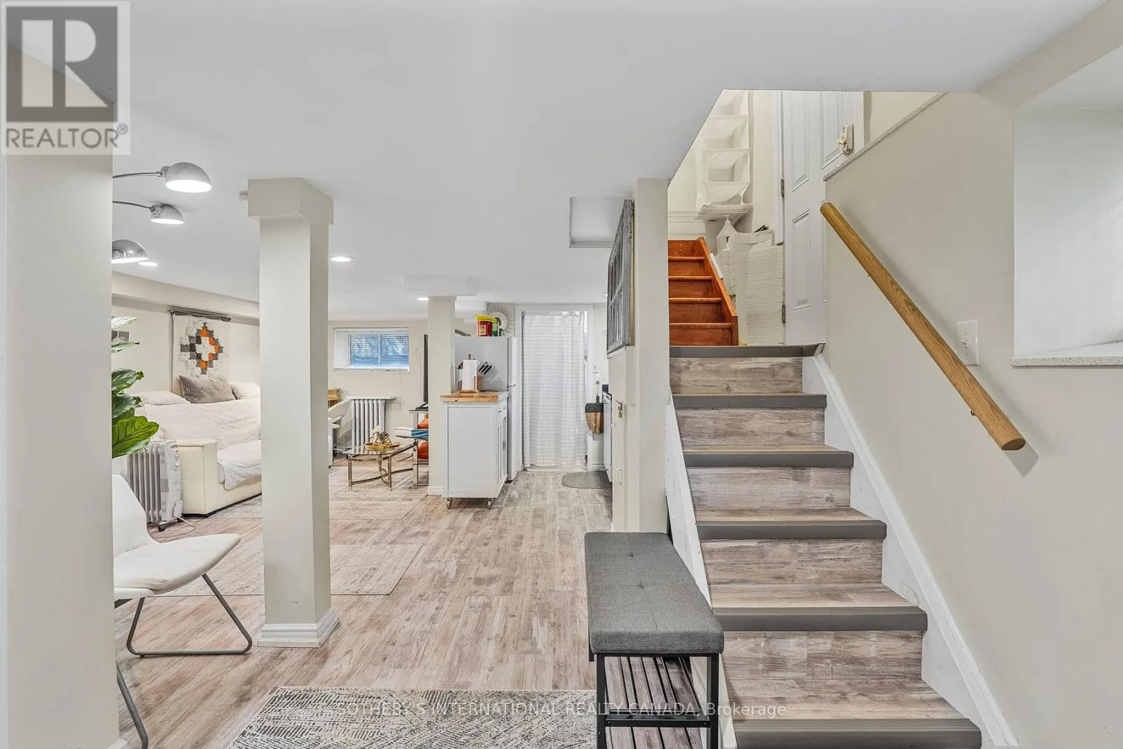 12 BELSIZE DRIVE