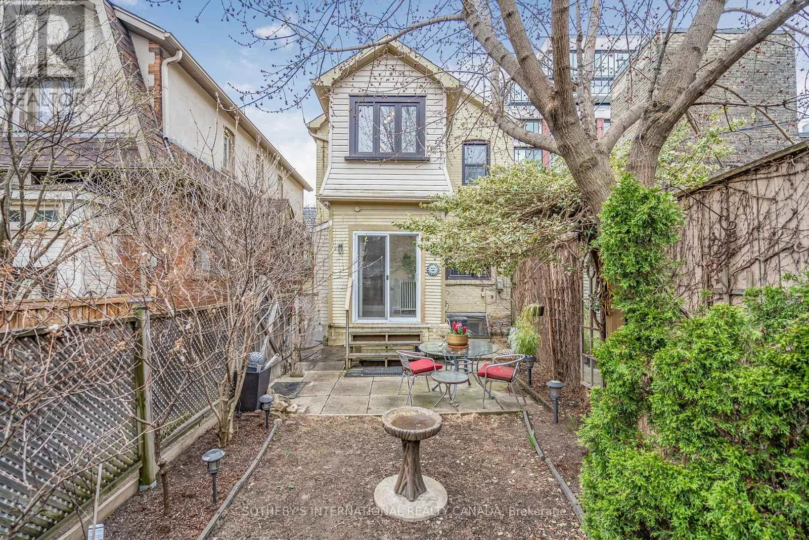 12 BELSIZE DRIVE