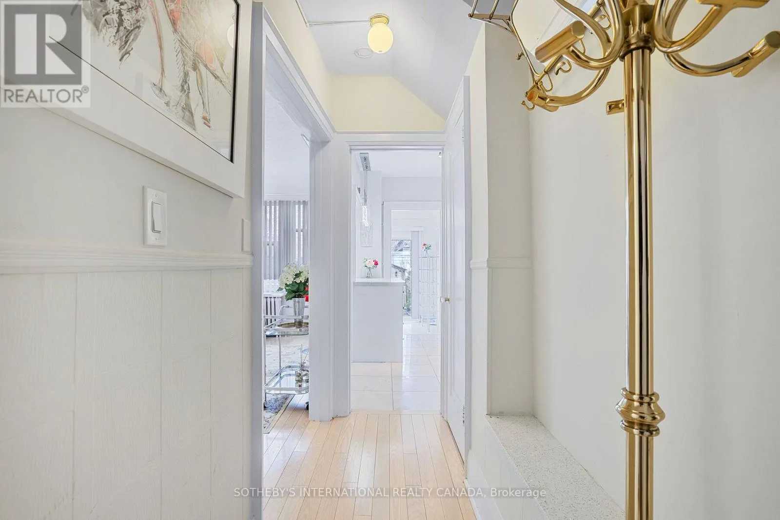12 BELSIZE DRIVE