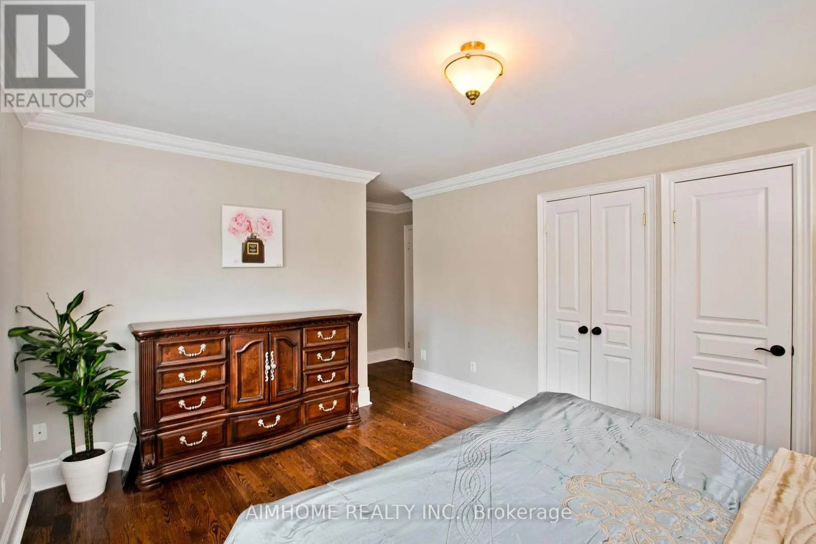 401 LONGMORE STREET