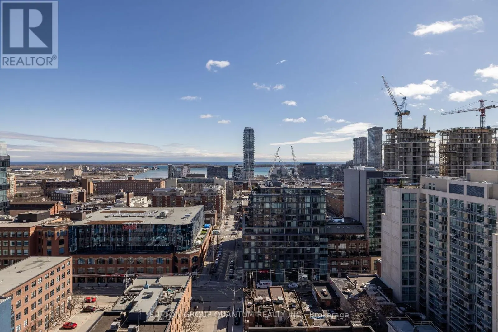 LPH 03 - 400 ADELAIDE STREET E