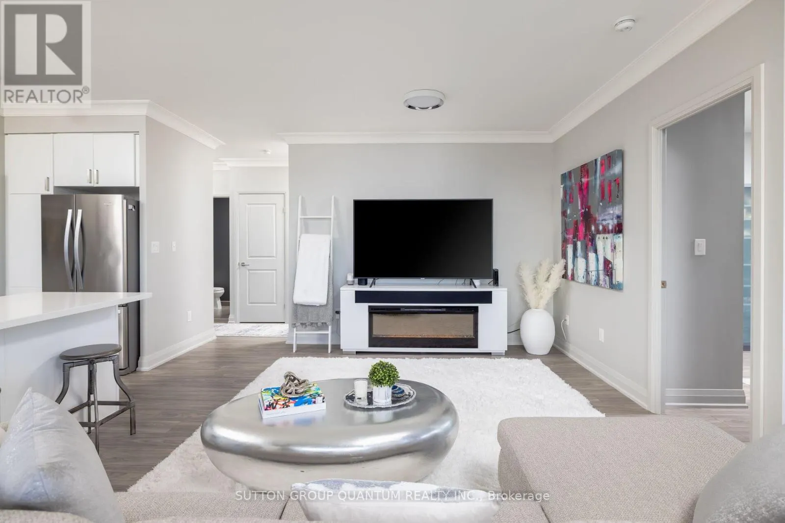 LPH 03 - 400 ADELAIDE STREET E
