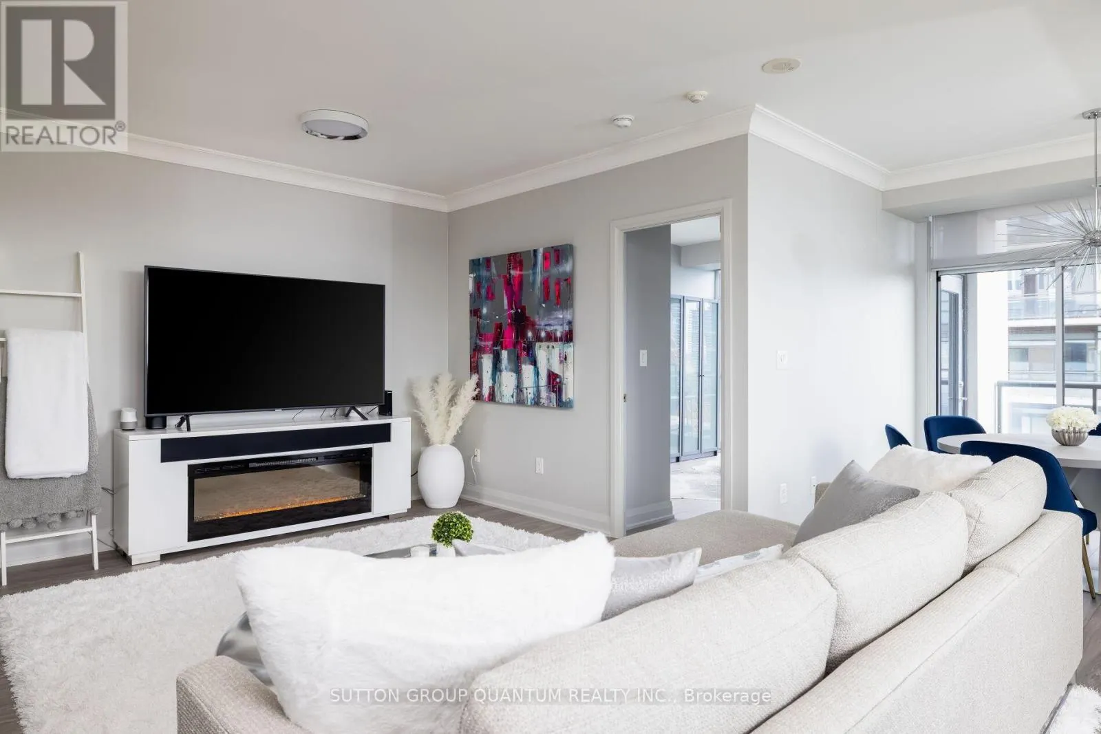 LPH 03 - 400 ADELAIDE STREET E