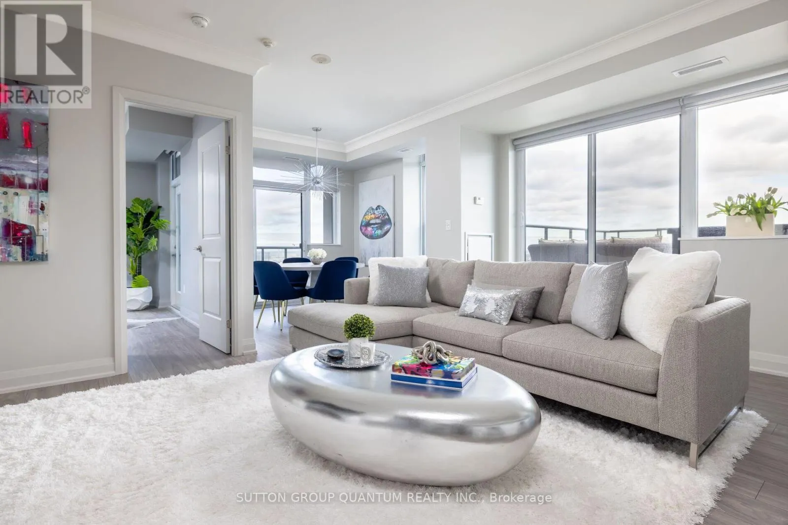 LPH 03 - 400 ADELAIDE STREET E