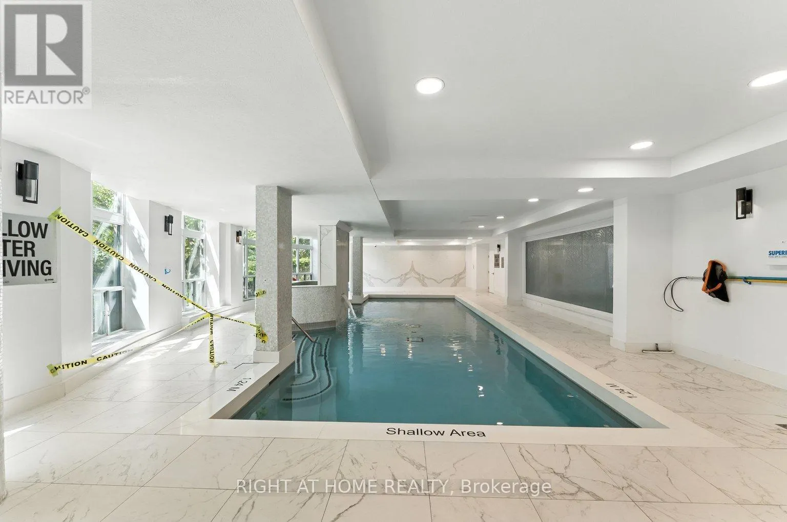 308 - 23 LORRAINE DRIVE