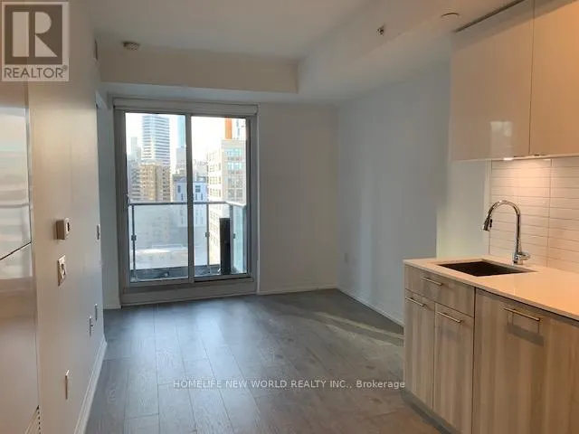 1226 - 251 JARVIS STREET