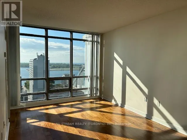 2110 - 3 NAVY WHARF COURT