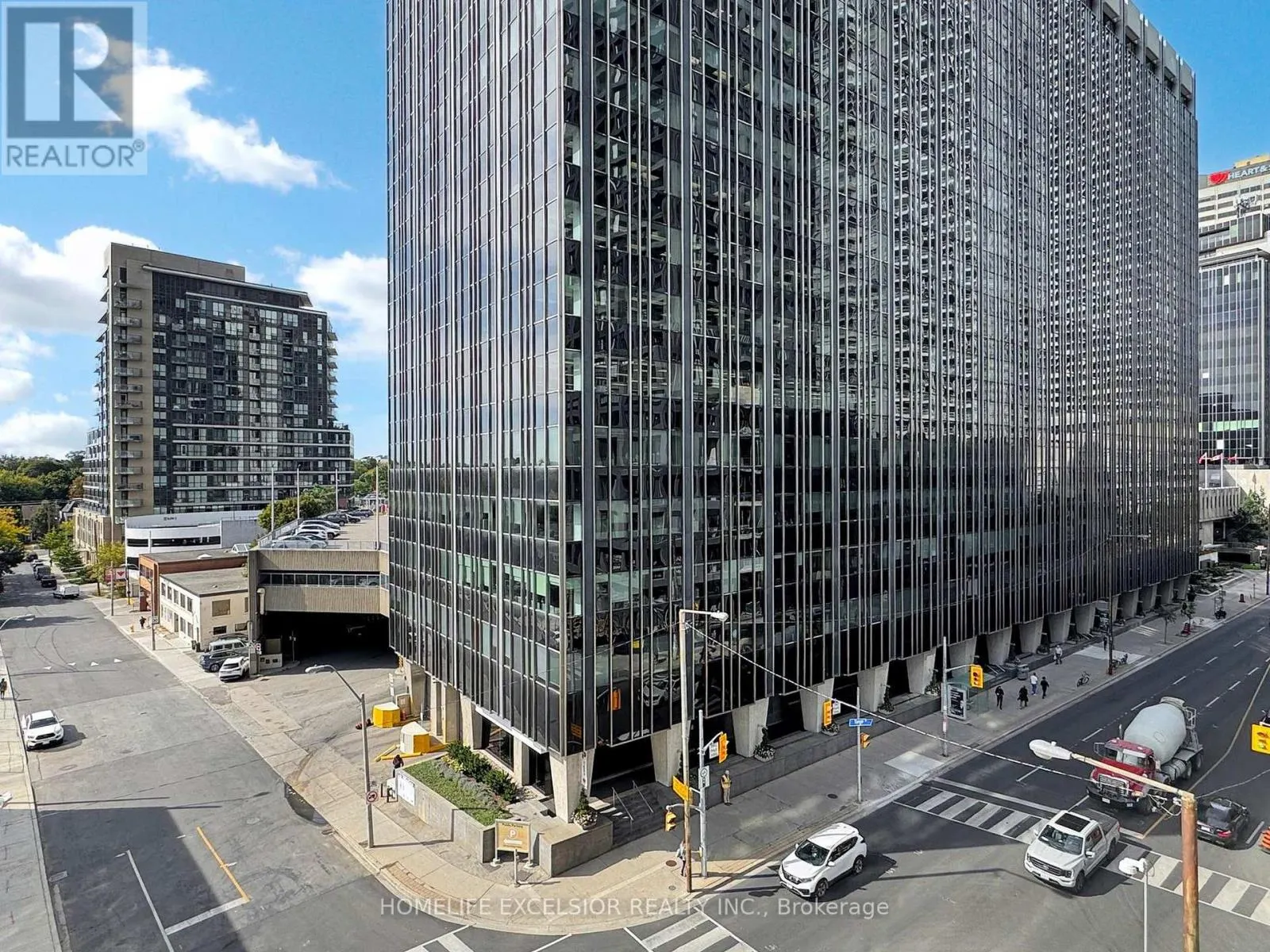 716 - 5 SOUDAN AVENUE