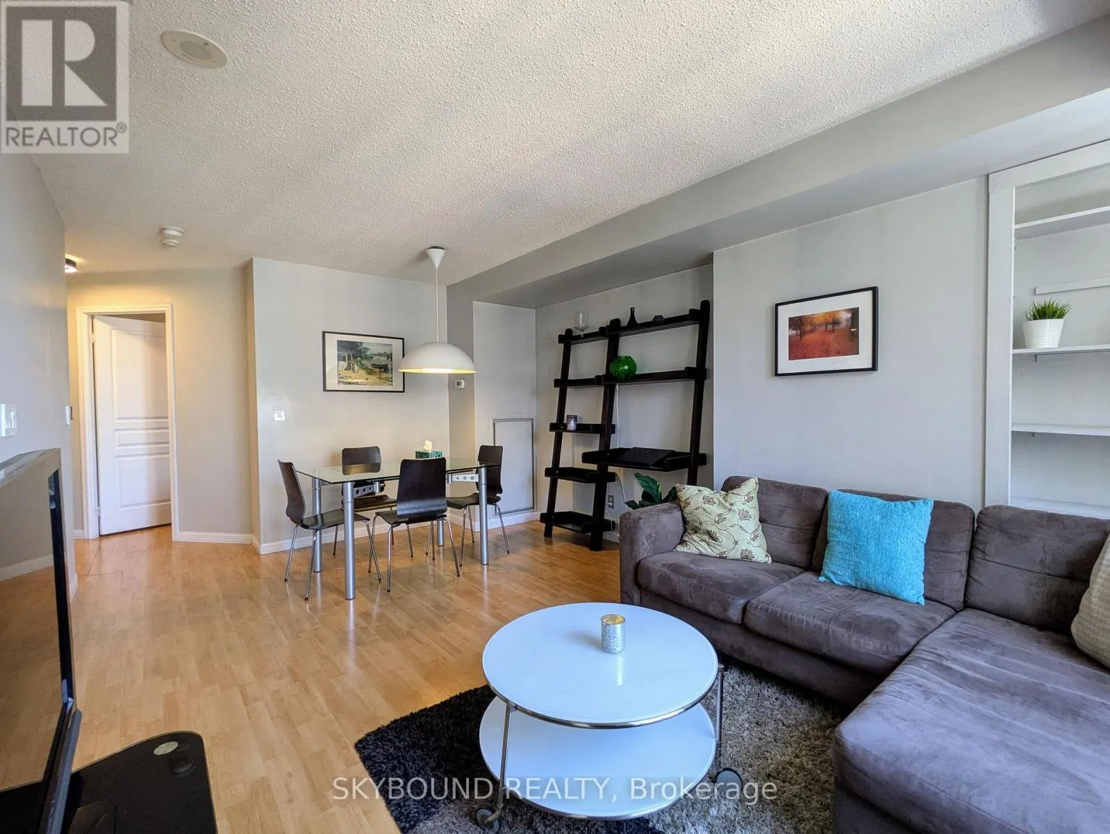 PH1620 - 140 SIMCOE STREET