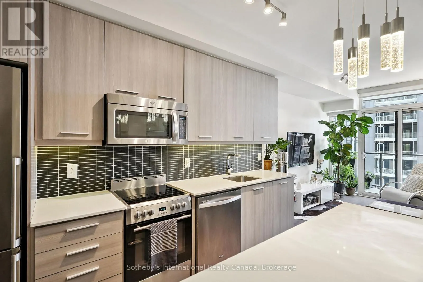 903 - 105 GEORGE STREET, #903