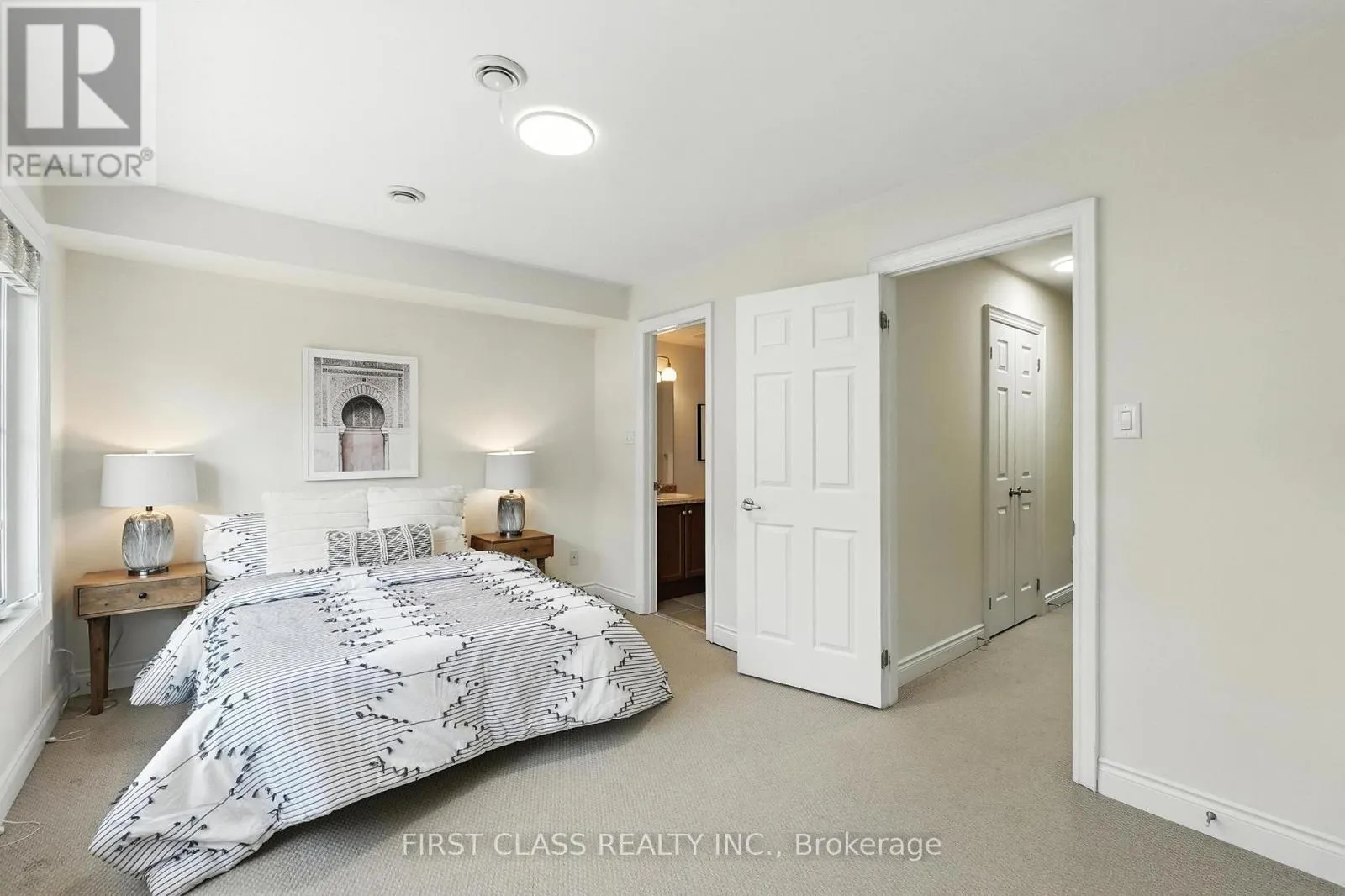23 SLINGSBY LANE