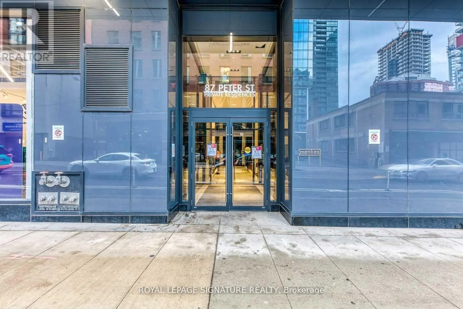 3710 - 87 PETER STREET