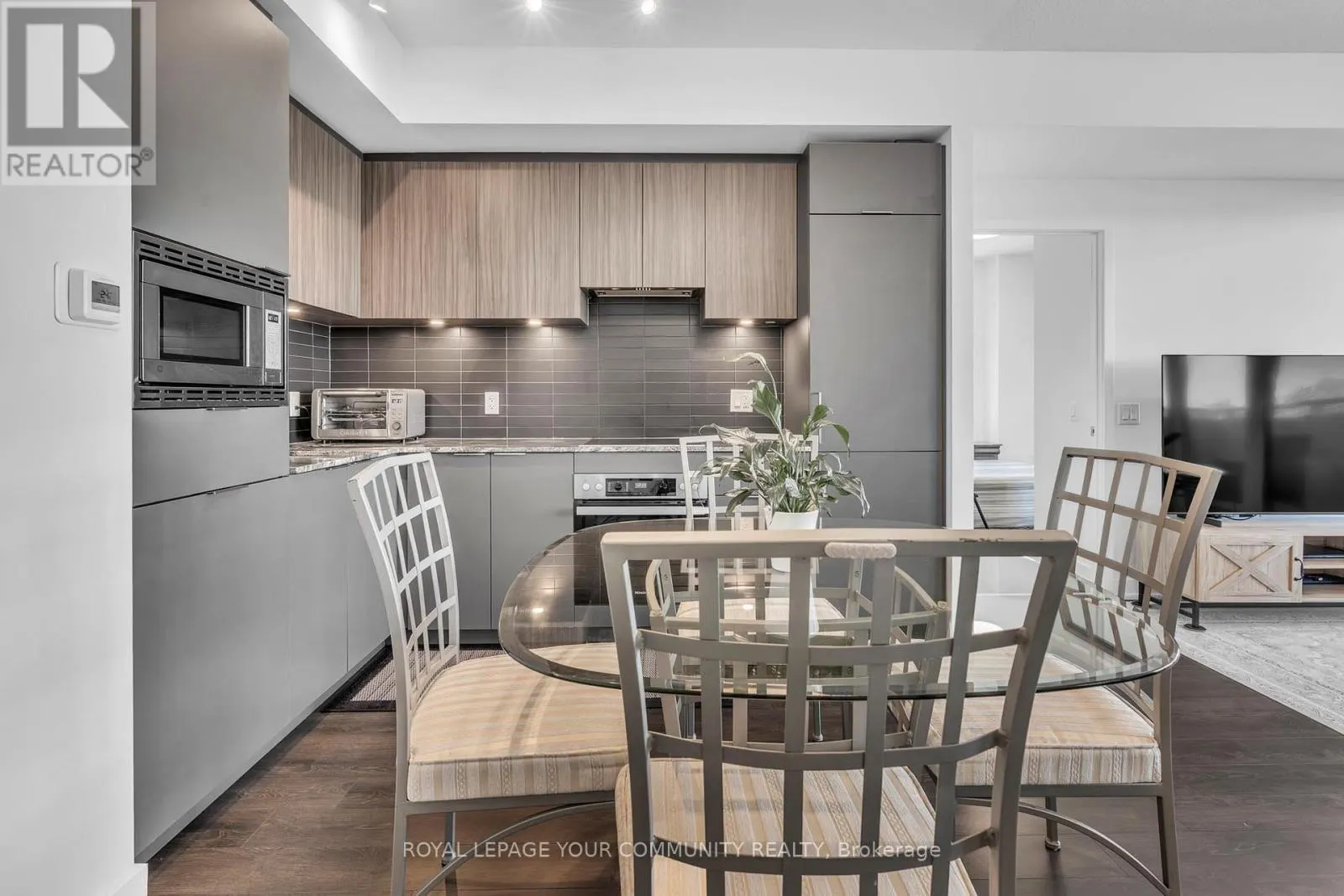317 - 50 O'NEIL ROAD