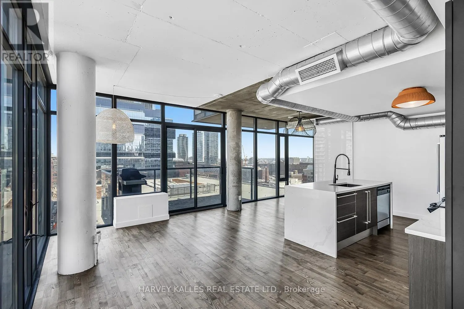 1105 - 138 PRINCESS STREET