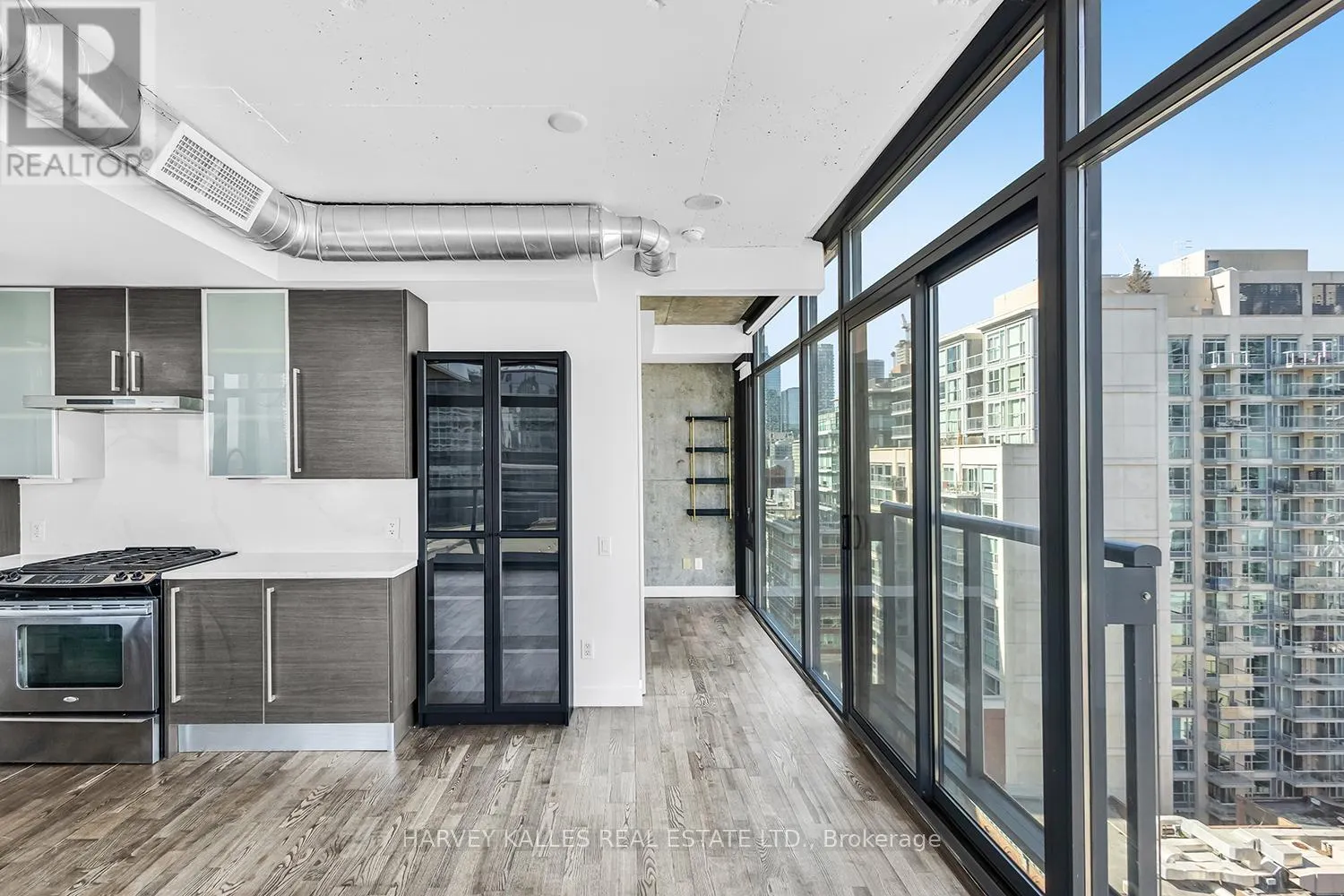 1105 - 138 PRINCESS STREET