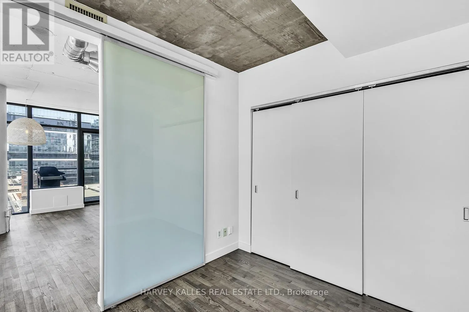 1105 - 138 PRINCESS STREET
