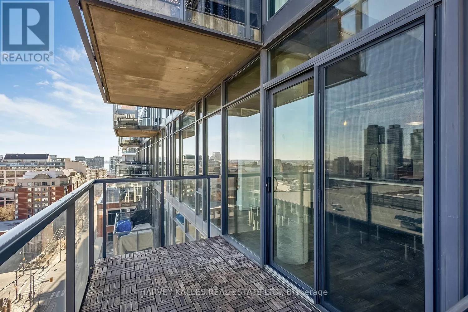 1105 - 138 PRINCESS STREET