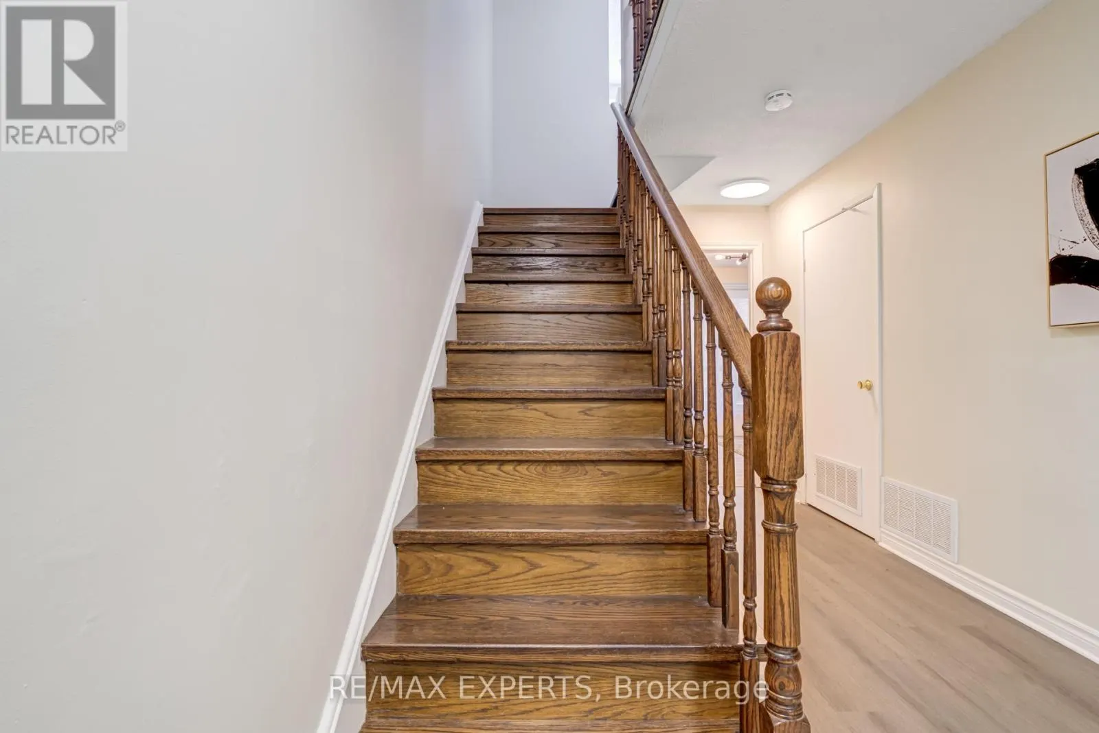 23 THIMBLE BERRY WAY