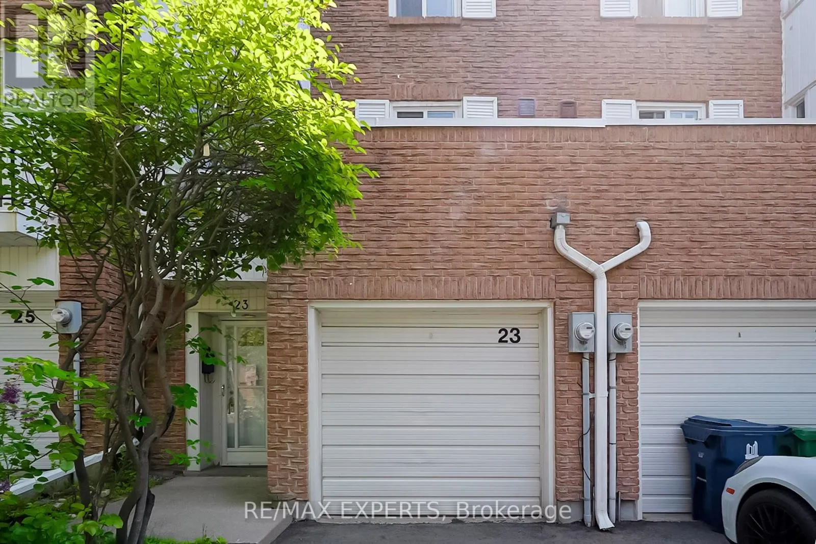 23 THIMBLE BERRY WAY