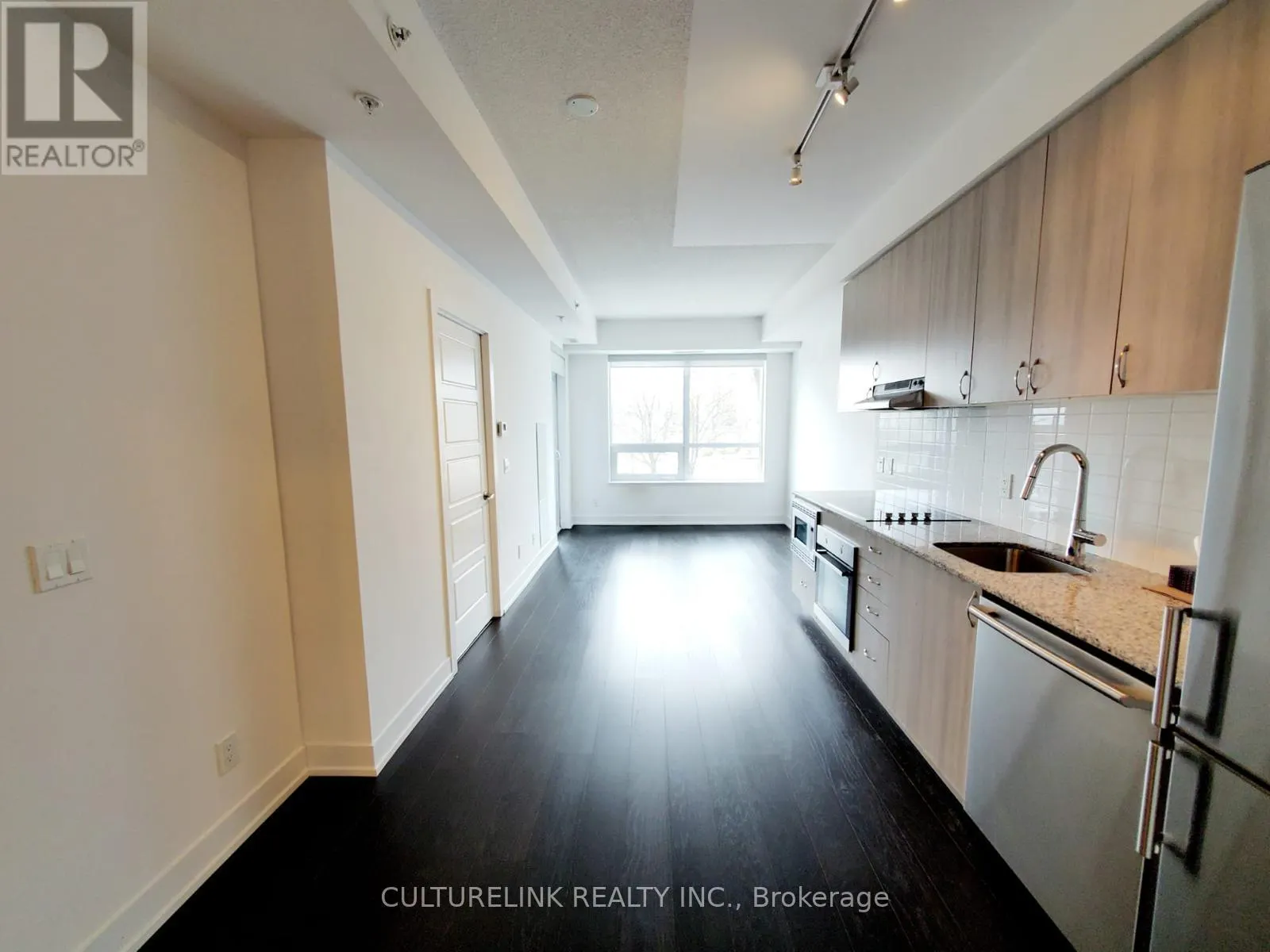 109 - 7 KENASTON GARDENS