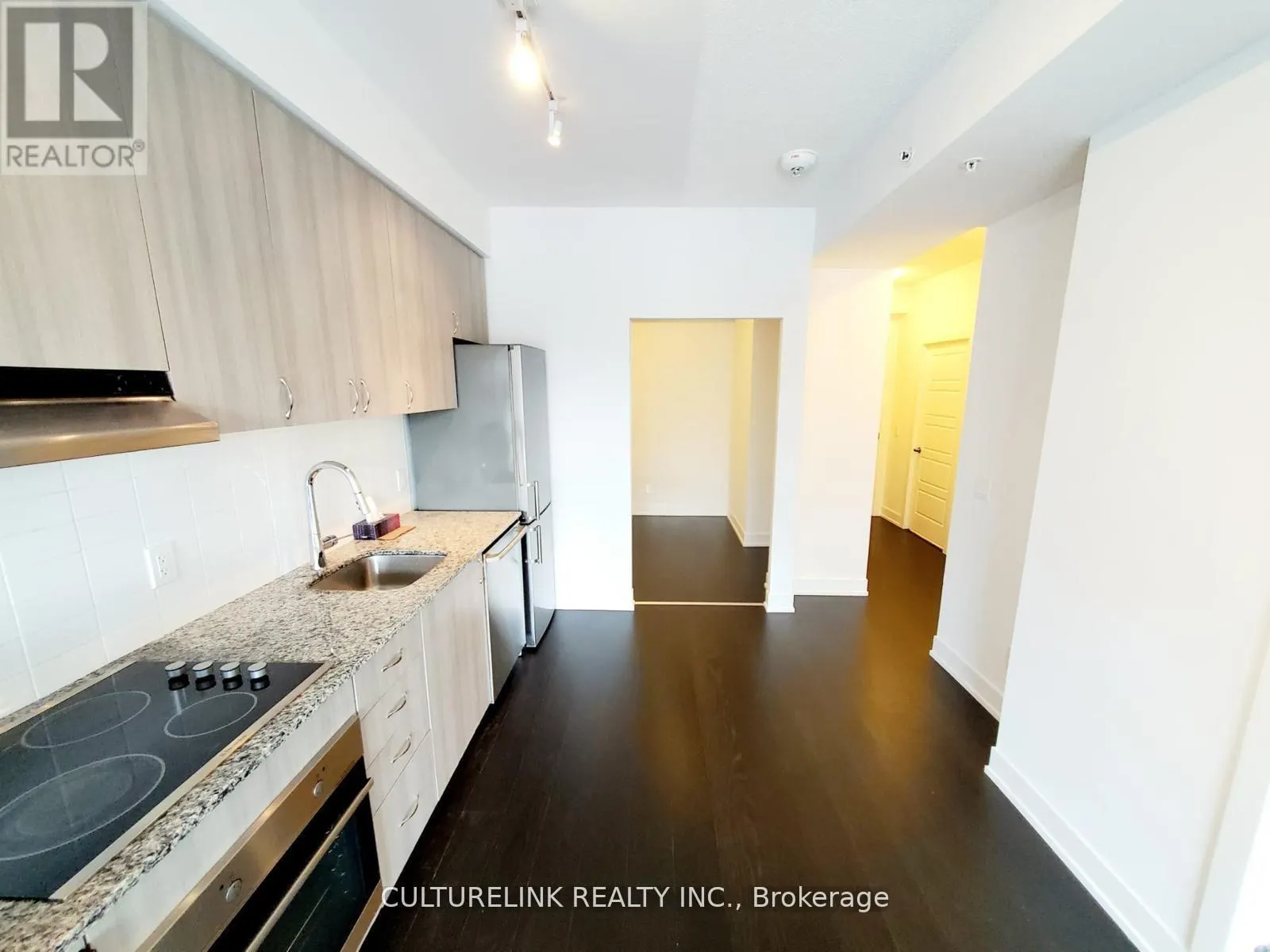 109 - 7 KENASTON GARDENS