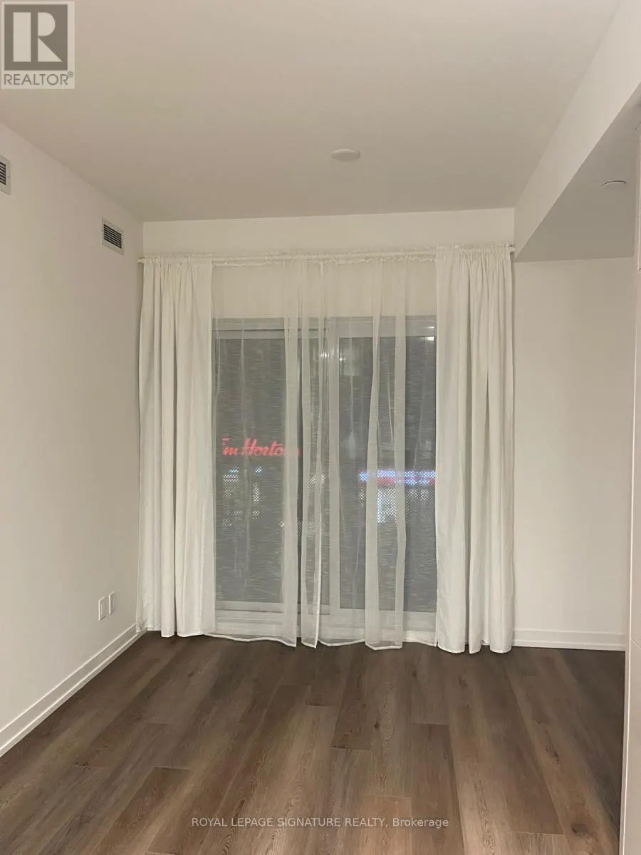 212 - 863 ST.CLAIR AVENUE W
