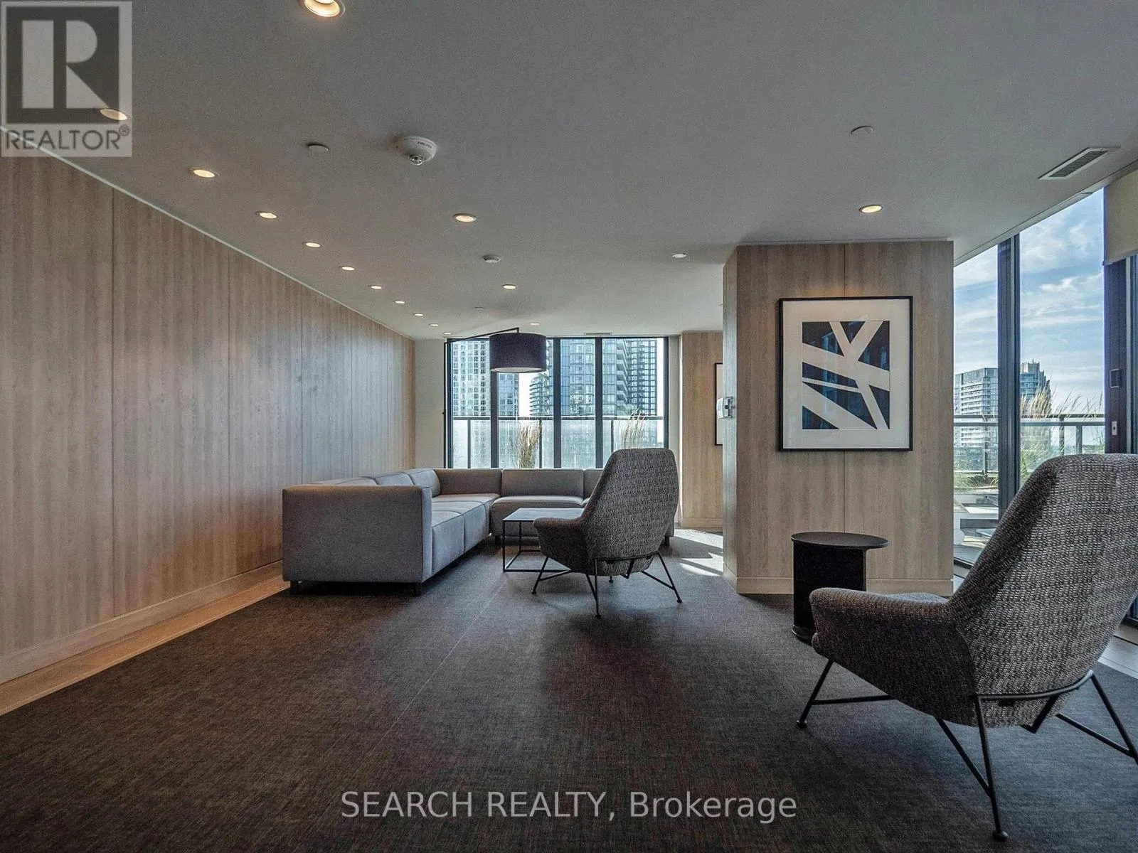 909 - 576 FRONT STREET W