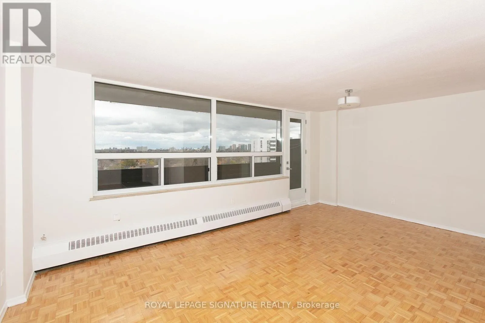 312 - 6200 BATHURST STREET