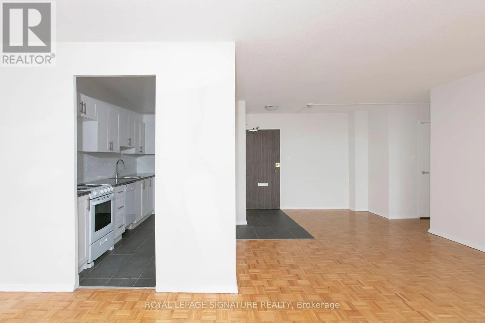 312 - 6200 BATHURST STREET