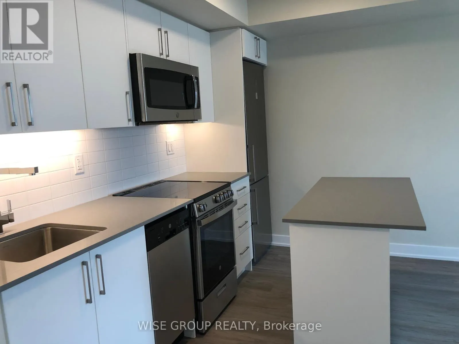 1005 - 38 MONTE KWINTER COURT