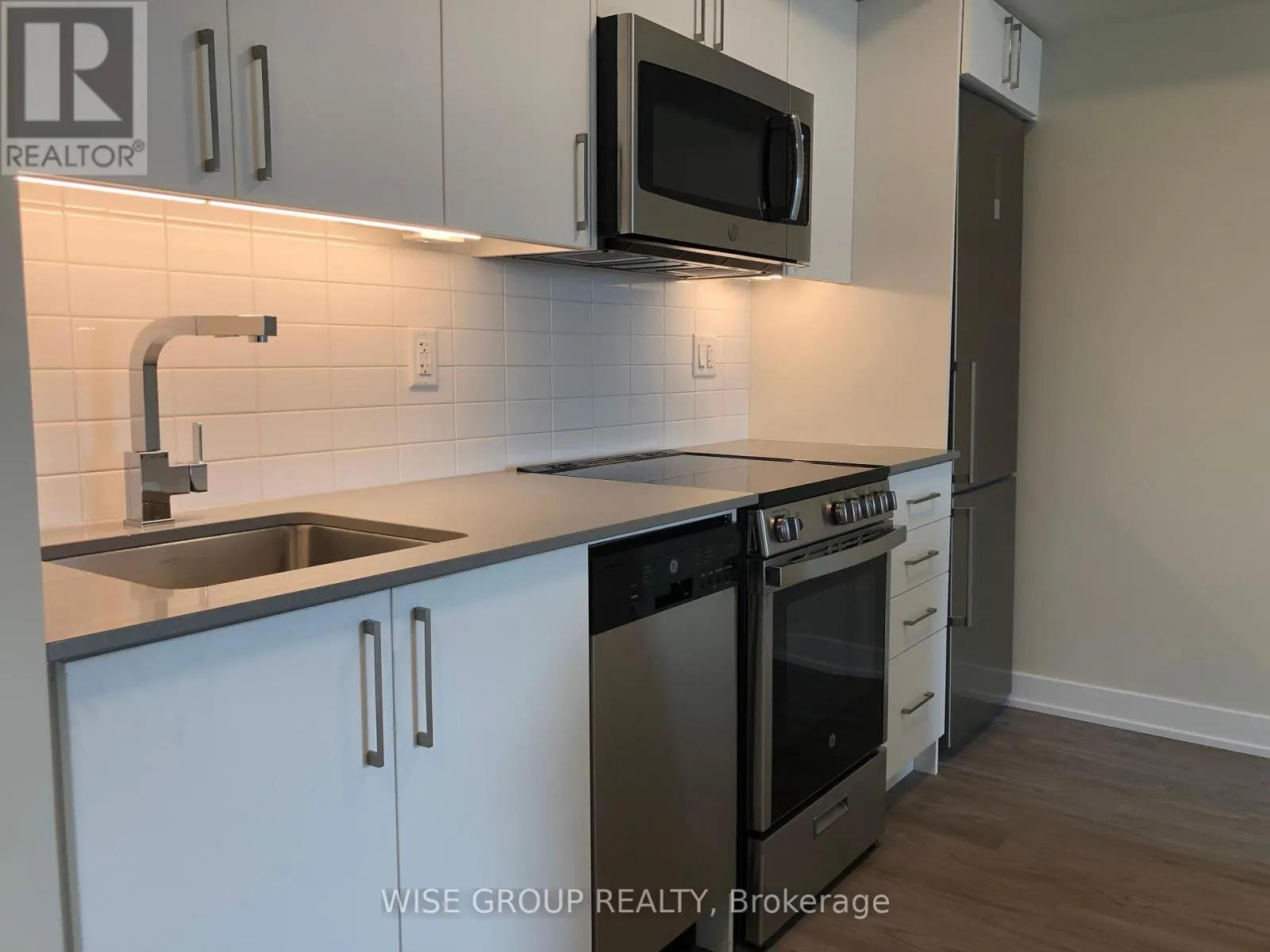 1005 - 38 MONTE KWINTER COURT