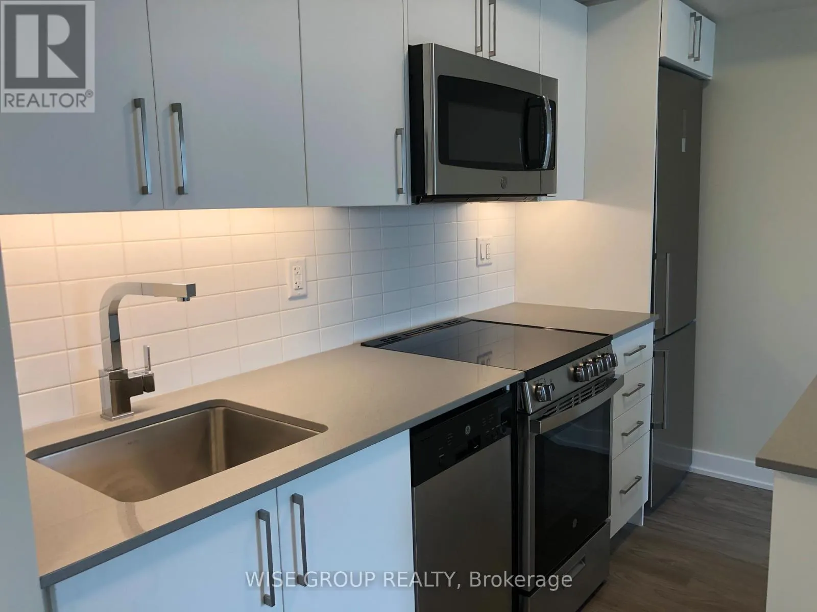 1005 - 38 MONTE KWINTER COURT