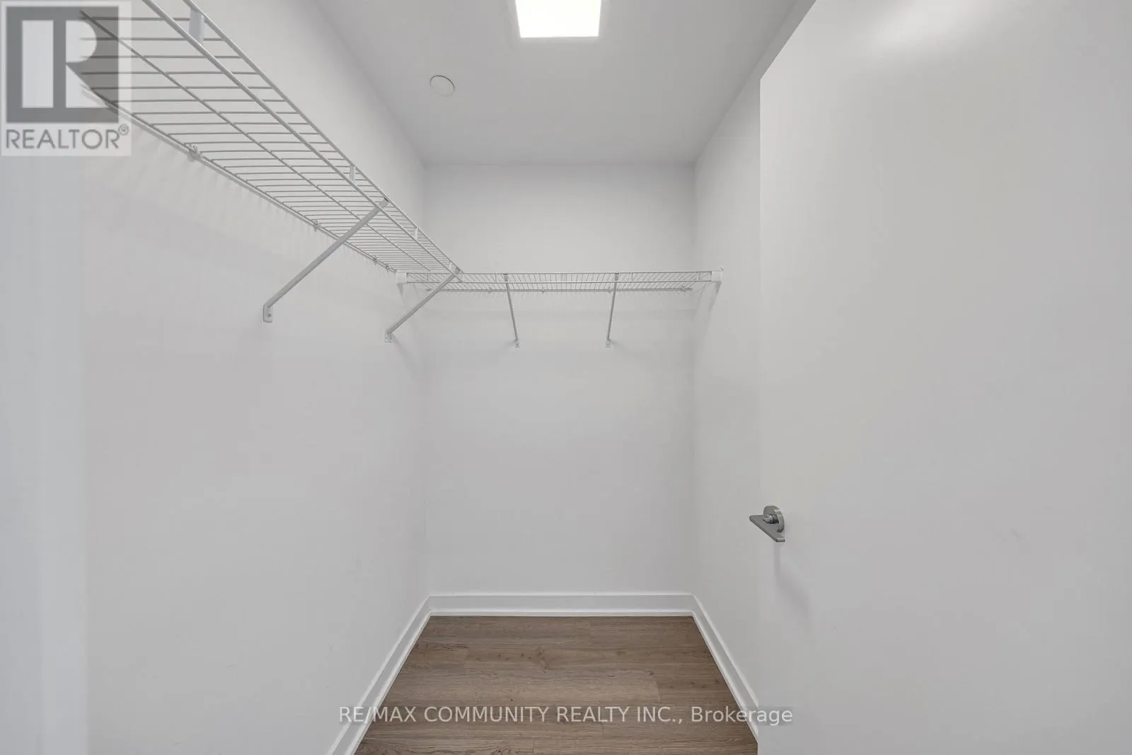 3609 - 357 KING STREET W