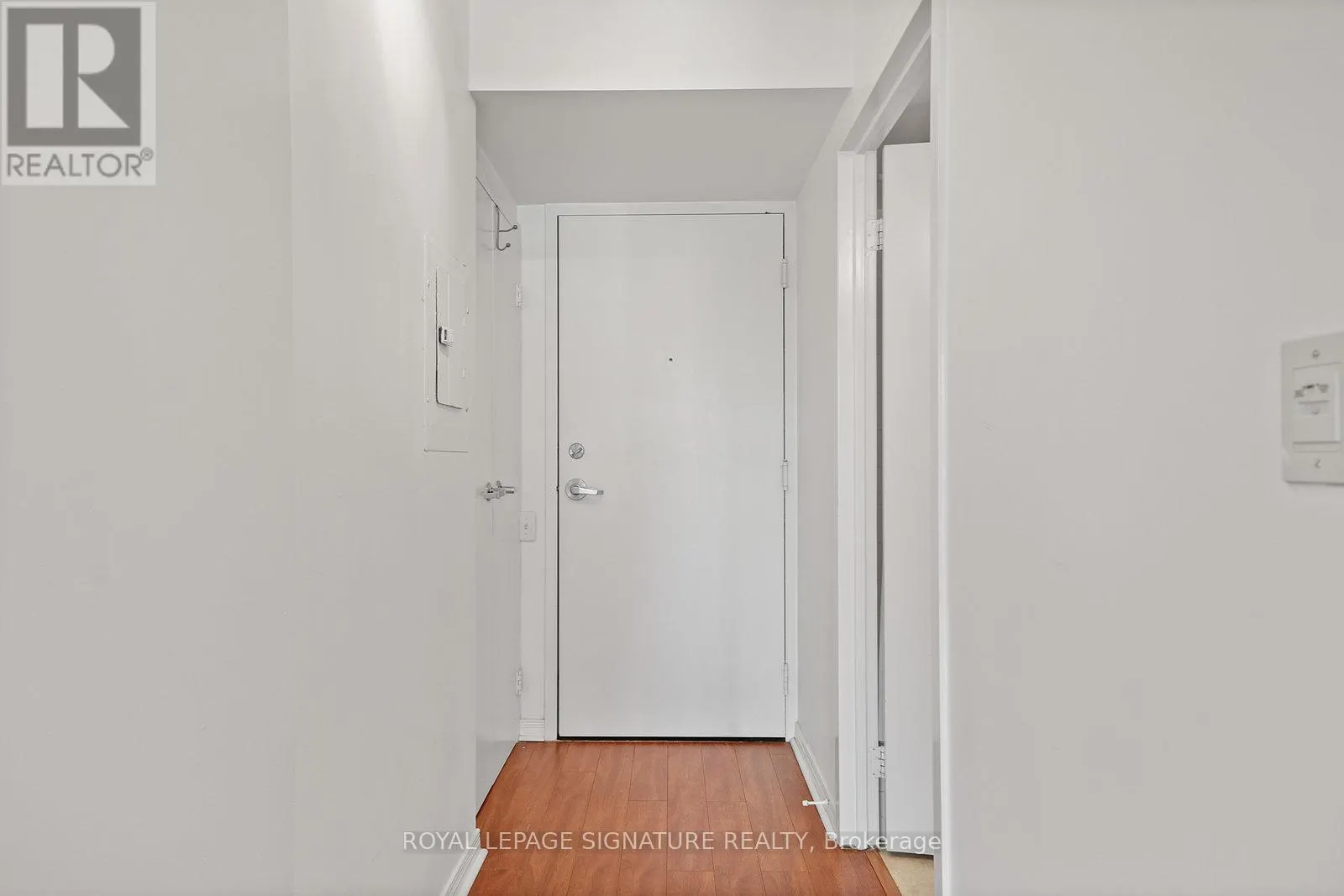 407 - 75 DALHOUSIE STREET