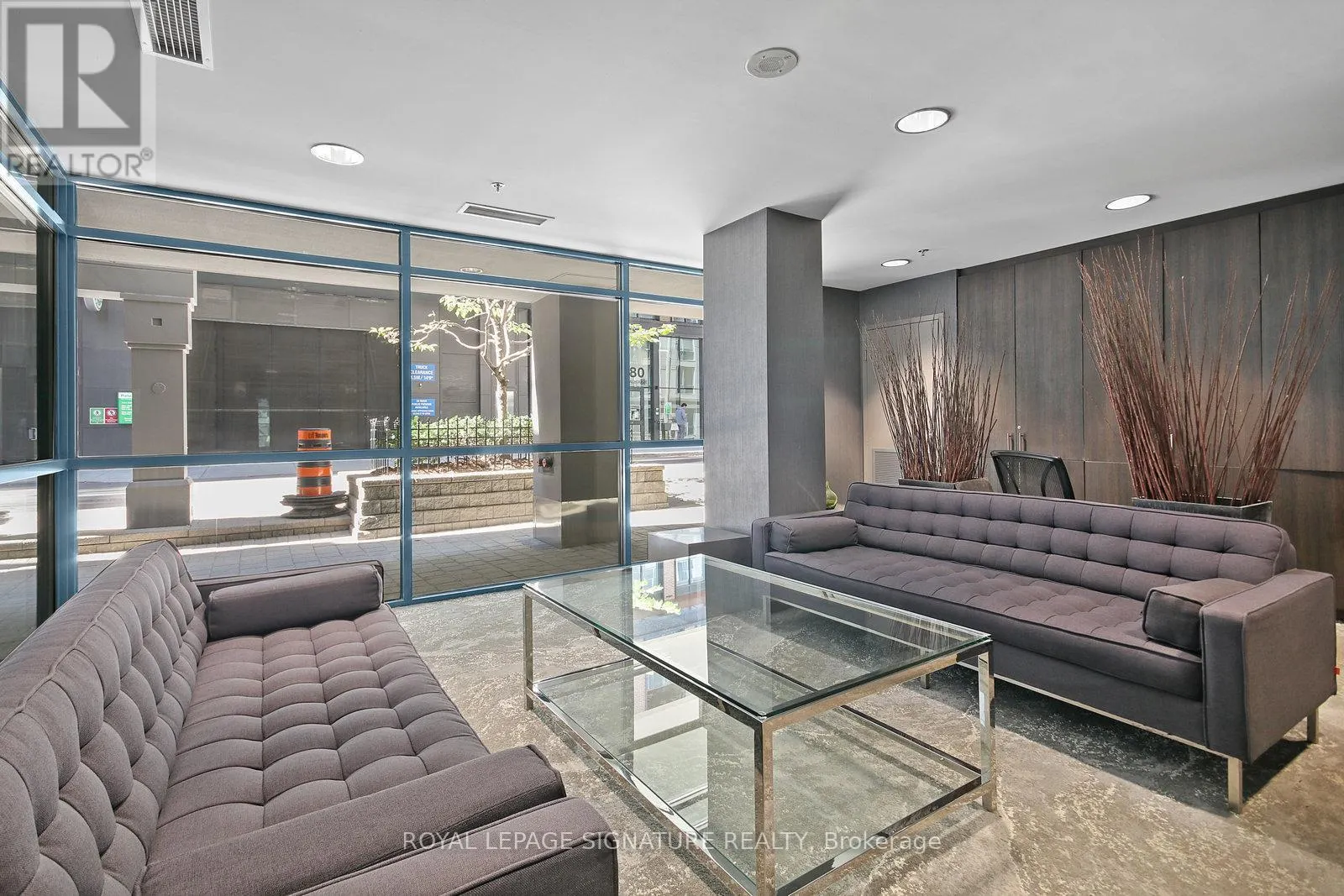 407 - 75 DALHOUSIE STREET