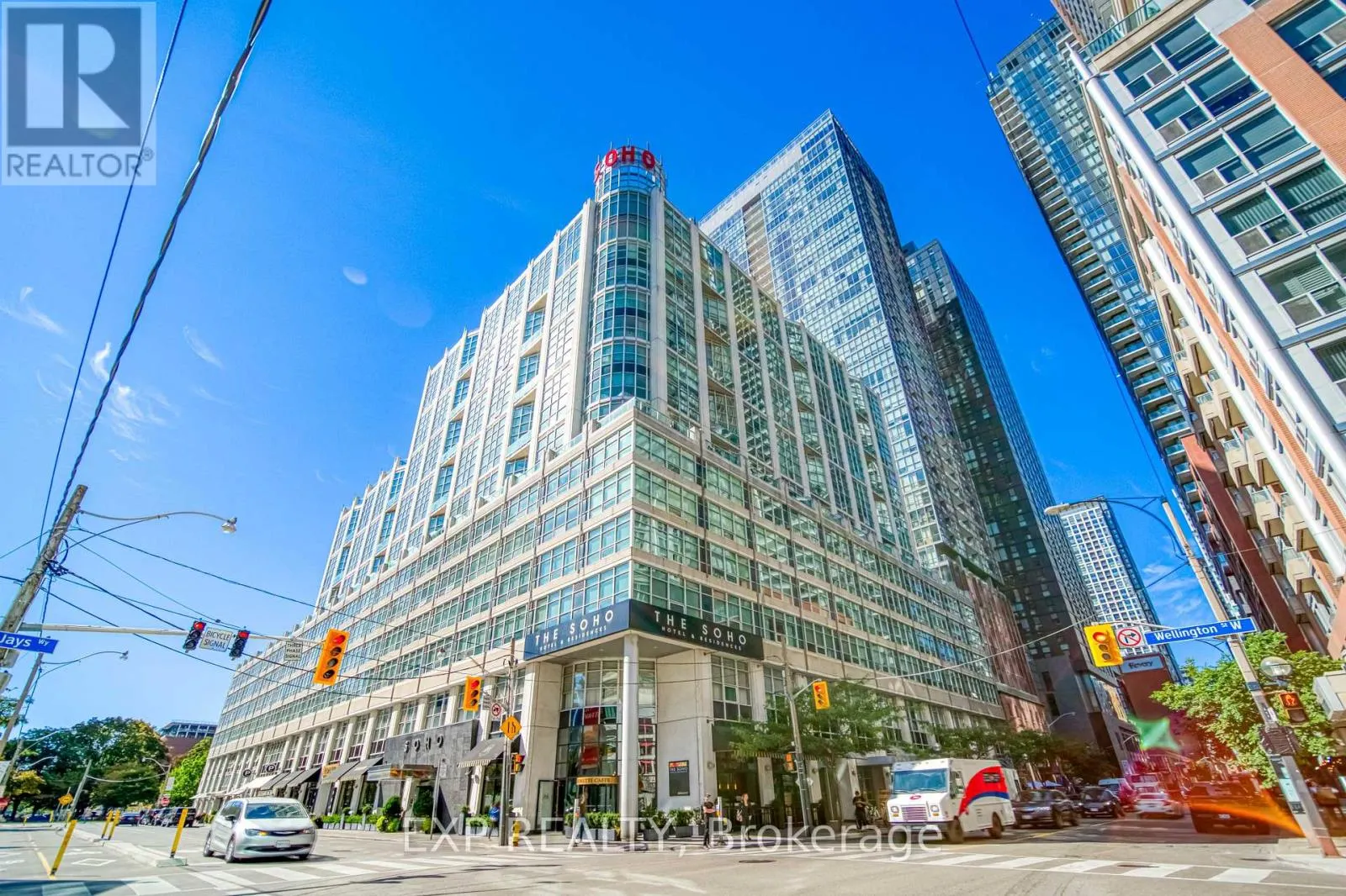 M10 - 350 WELLINGTON STREET W