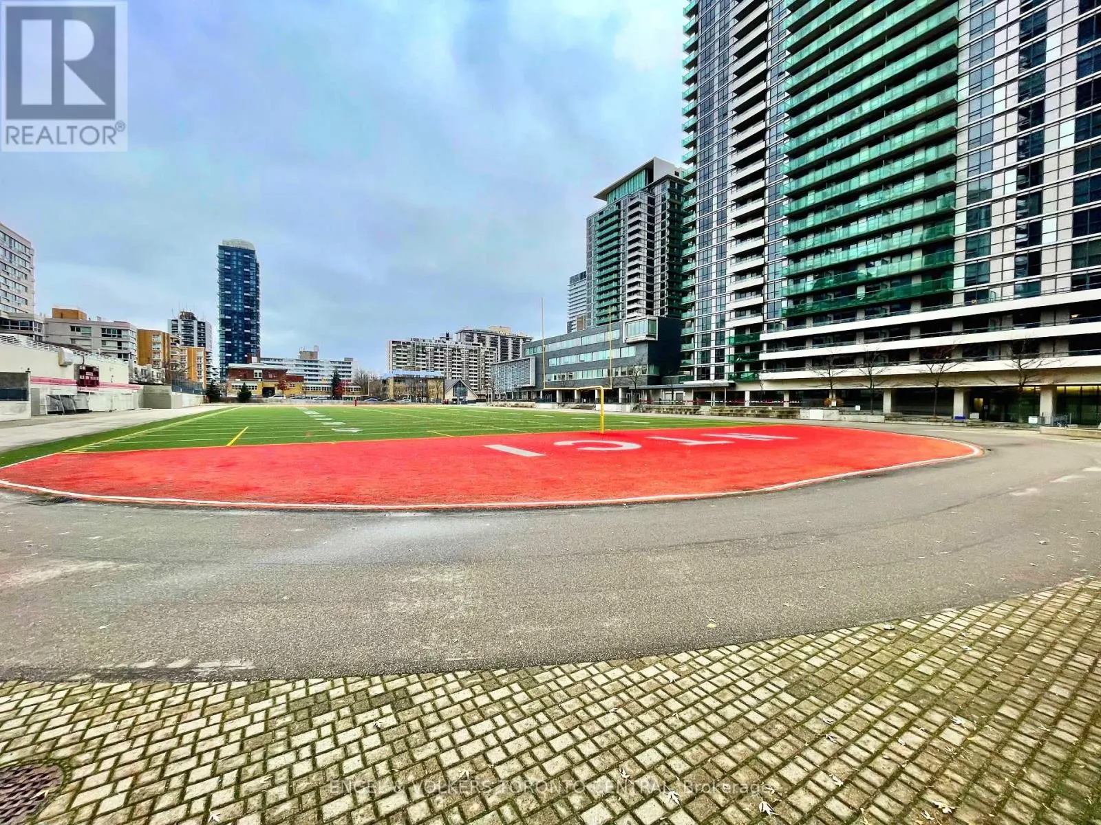 3002 - 8 EGLINTON AVENUE E