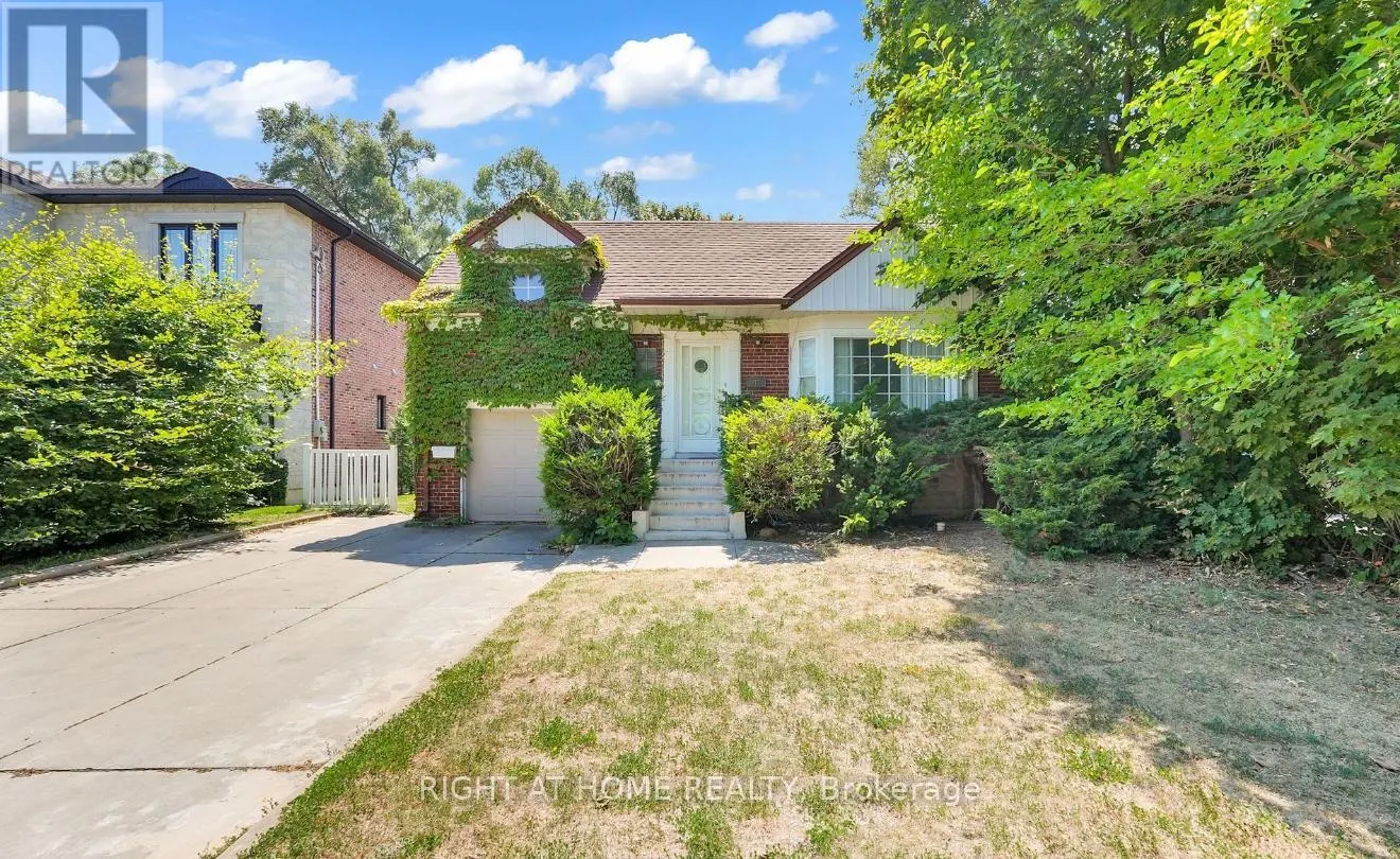 547 DOUGLAS AVENUE
