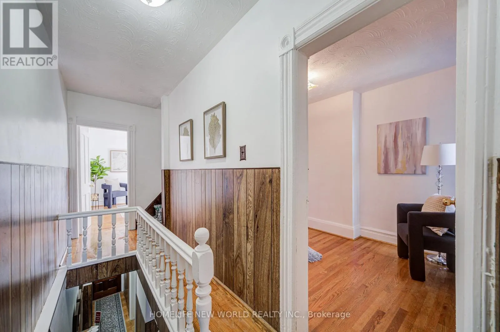 726 ADELAIDE STREET W