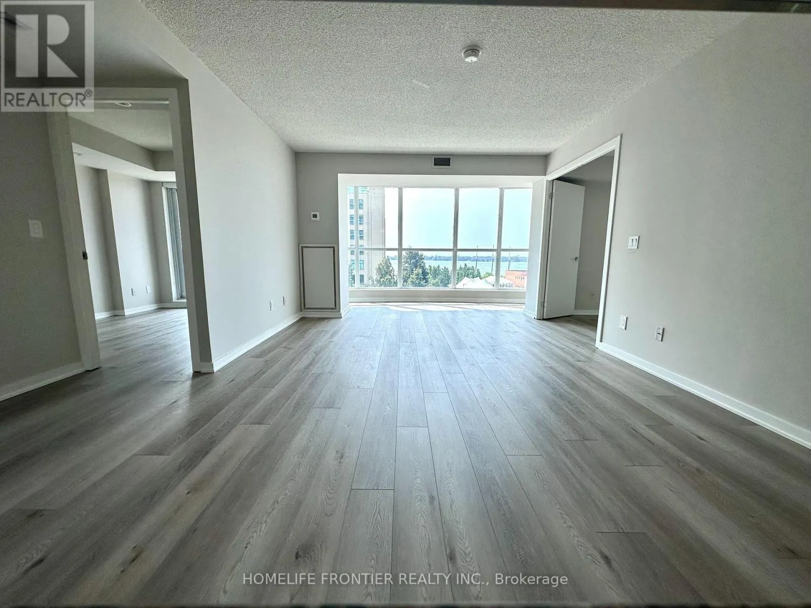 507 - 208 QUEENS QUAY W