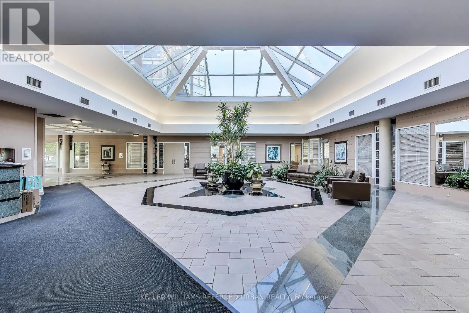 502 - 5 CONCORDE PLACE