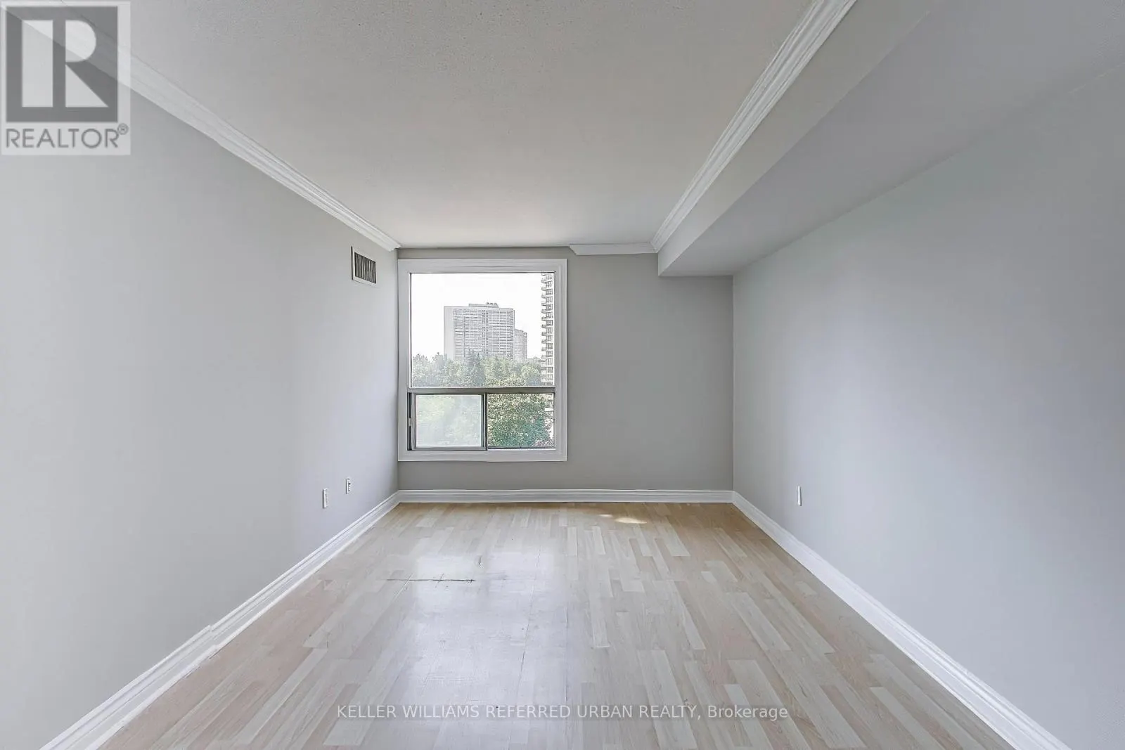 502 - 5 CONCORDE PLACE