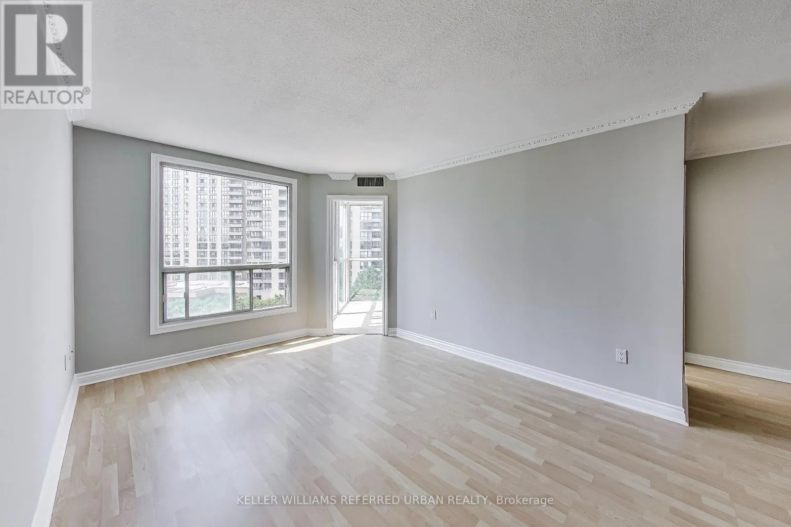 502 - 5 CONCORDE PLACE
