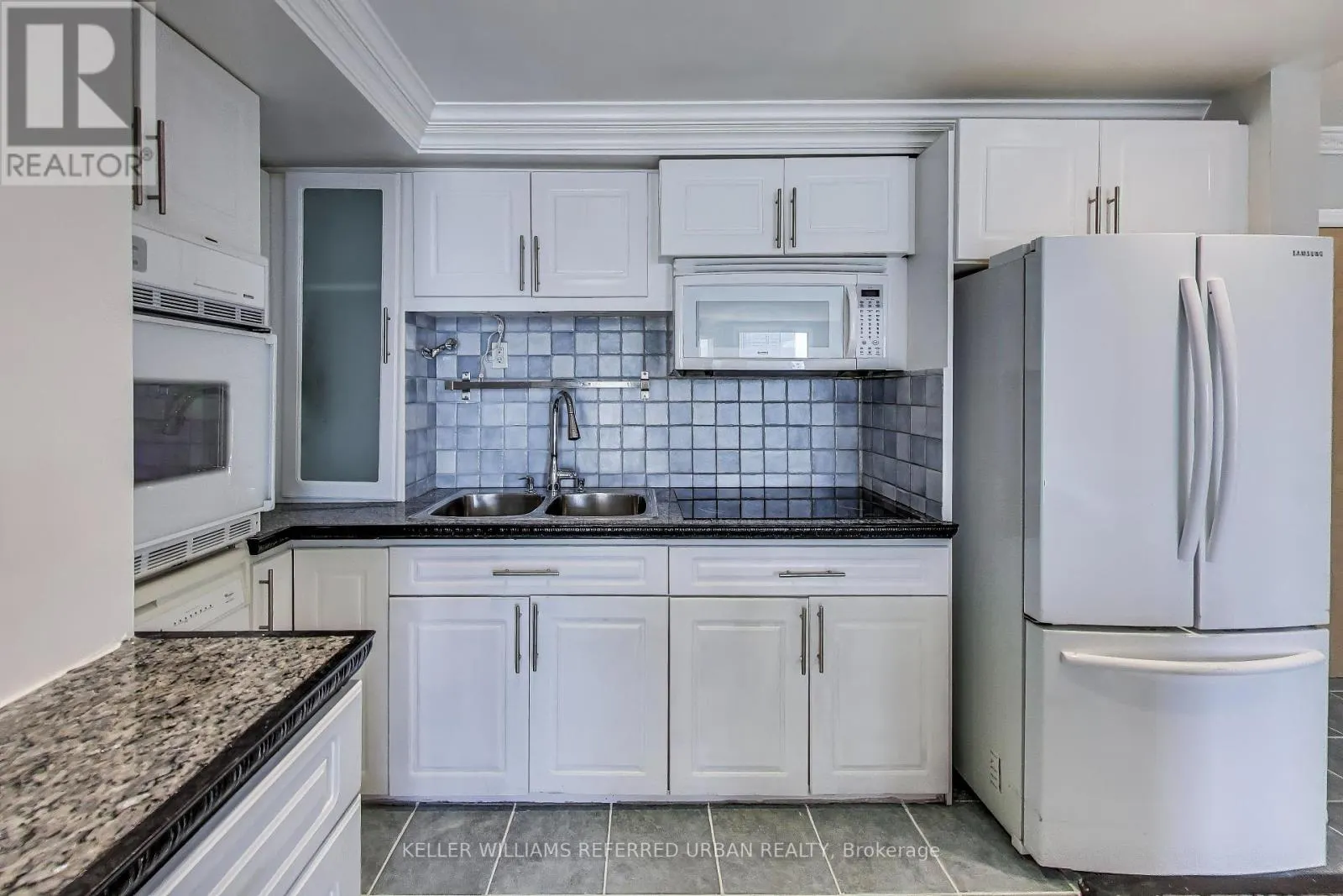 502 - 5 CONCORDE PLACE